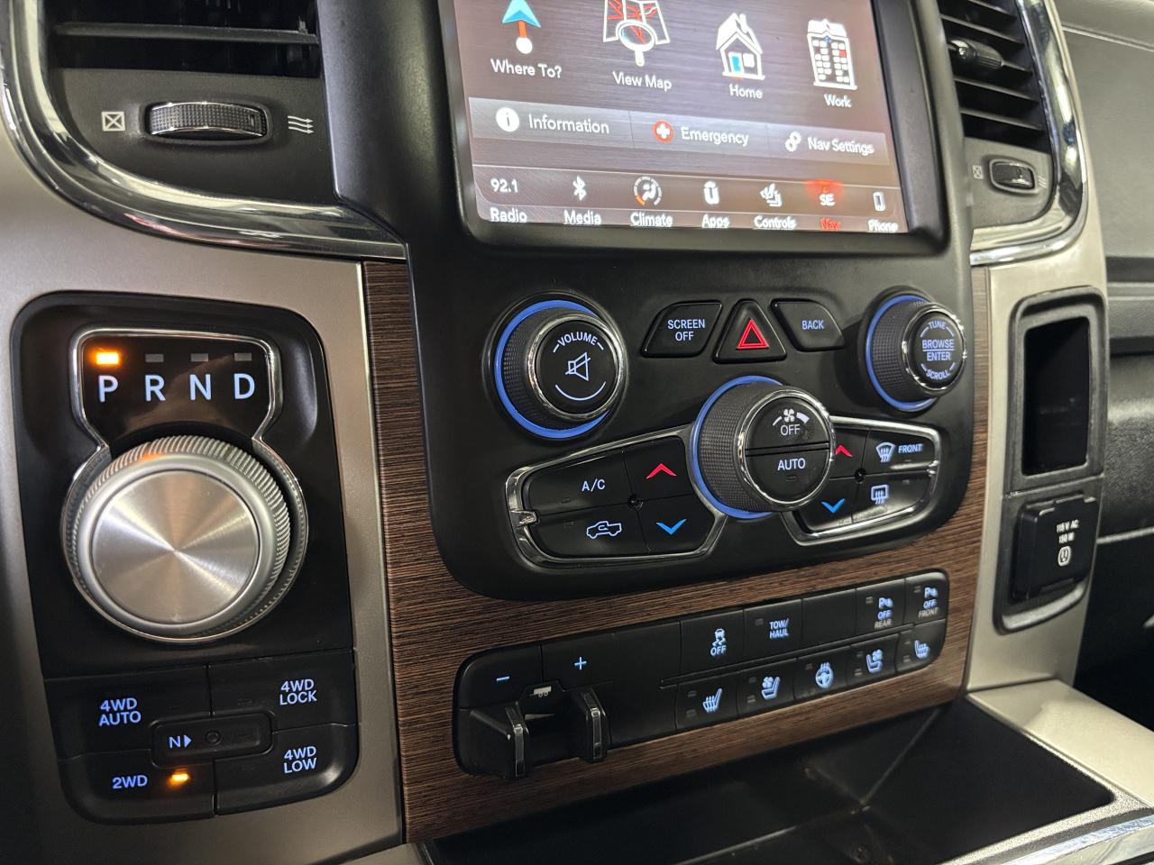 2018 RAM 1500 Laramie|ECODIESEL|4X4|CREW|LONGBOX|NAV|XDWHEELS|++ - Photo #26