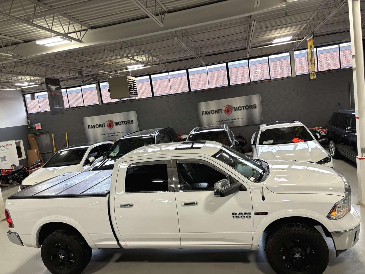 2018 RAM 1500 Laramie|ECODIESEL|4X4|CREW|LONGBOX|NAV|XDWHEELS|++ Photo2