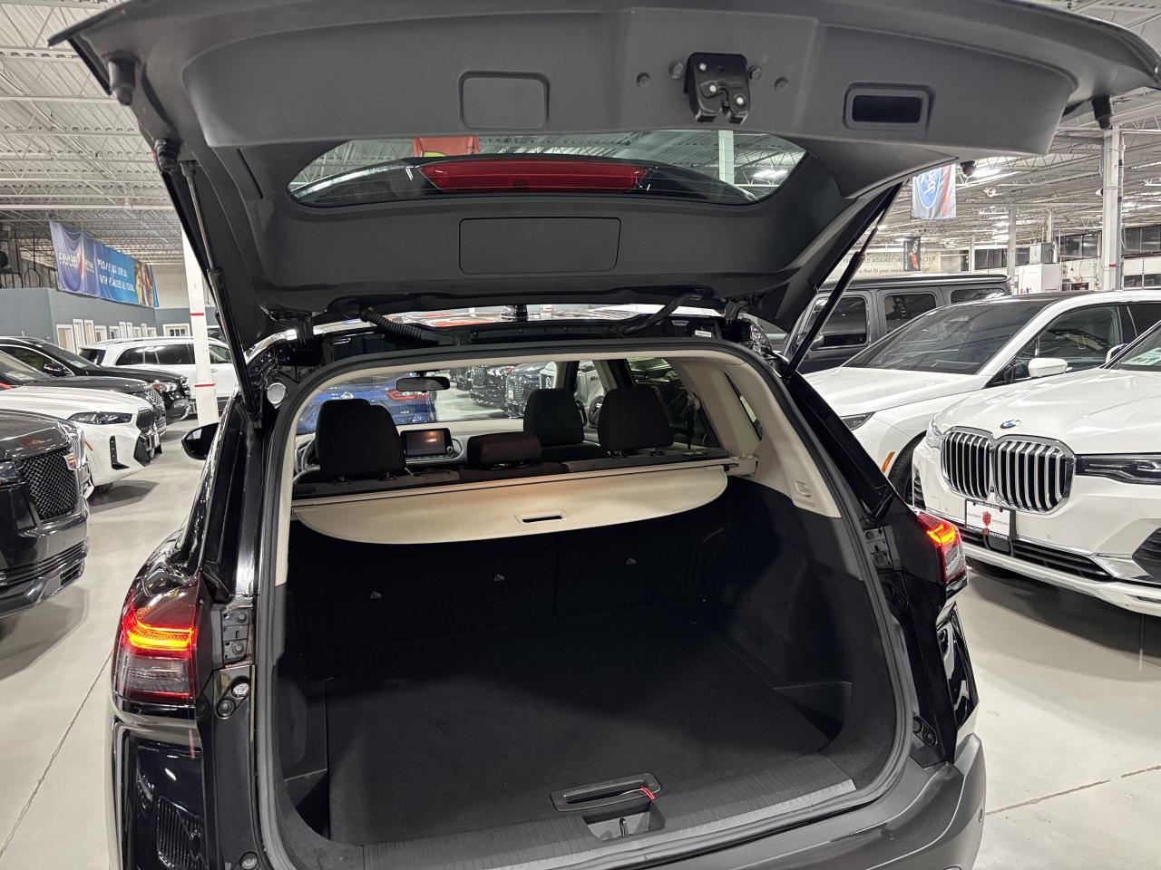 2023 Nissan Rogue SV AWD|MOONROOF|ALLOYS|360CAM|HEATEDSEATS|+++ - Photo #6