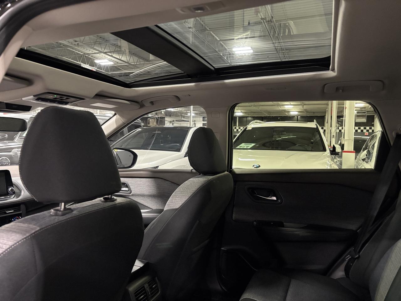 2023 Nissan Rogue SV AWD|MOONROOF|ALLOYS|360CAM|HEATEDSEATS|+++ - Photo #8