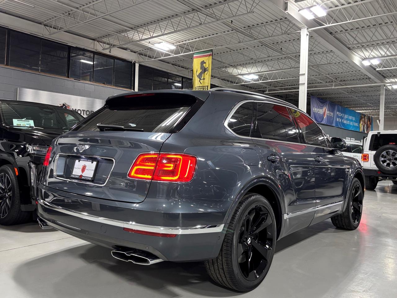 2019 Bentley Bentayga V8 AWD | NO LUX TAX | NIGHT VISION | HEADS UP | + - Photo #8