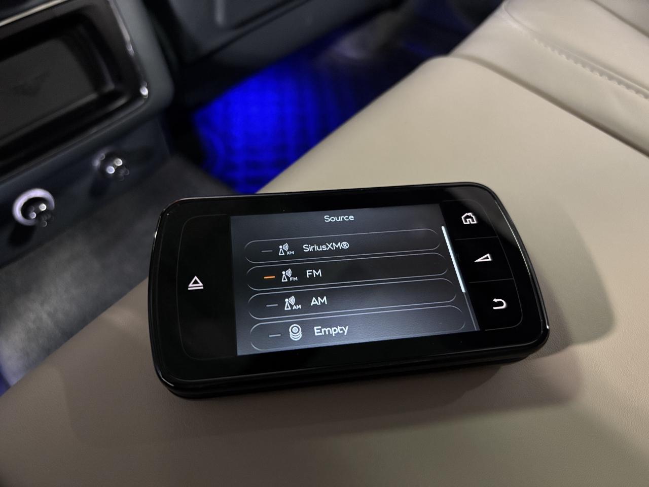 2019 Bentley Bentayga V8 AWD | NO LUX TAX | NIGHT VISION | HEADS UP | + - Photo #22