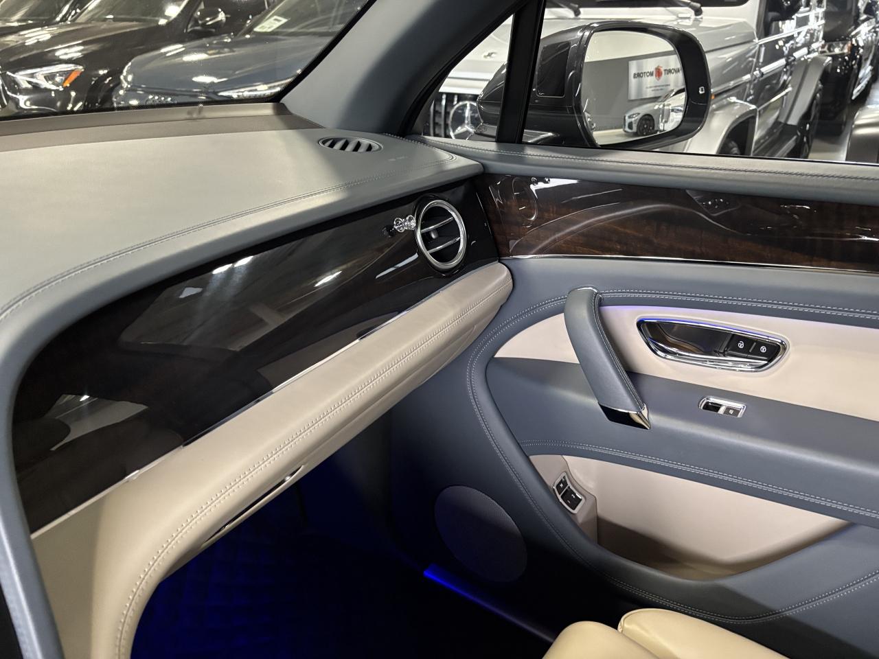 2019 Bentley Bentayga V8 AWD | NO LUX TAX | NIGHT VISION | HEADS UP | + - Photo #33