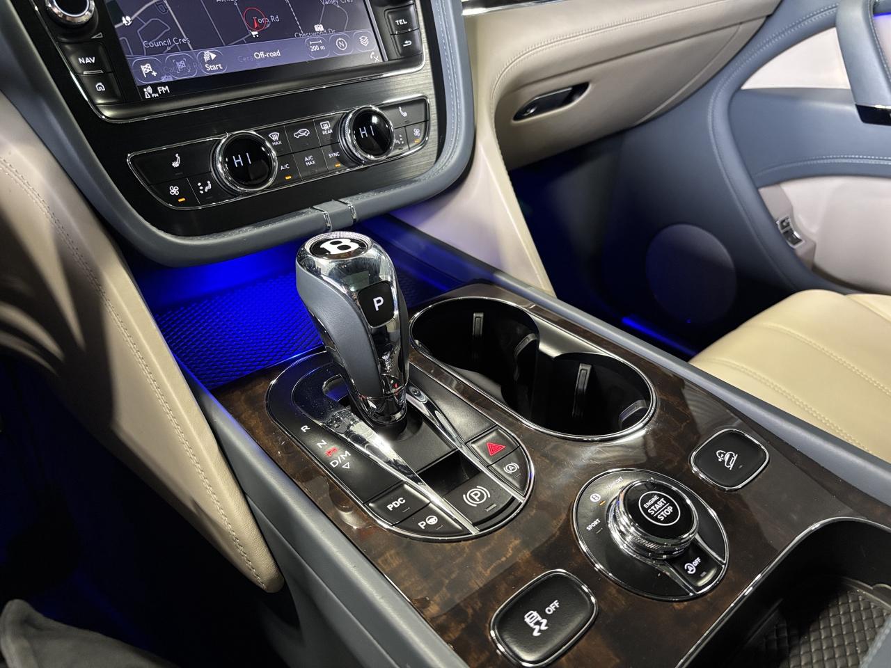 2019 Bentley Bentayga V8 AWD | NO LUX TAX | NIGHT VISION | HEADS UP | + - Photo #35