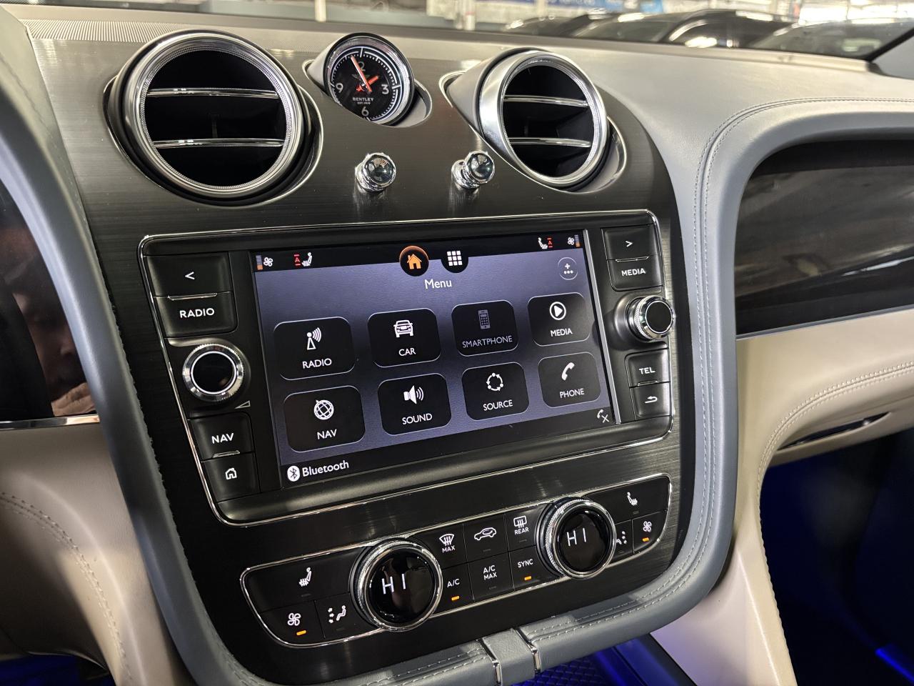 2019 Bentley Bentayga V8 AWD | NO LUX TAX | NIGHT VISION | HEADS UP | + - Photo #41