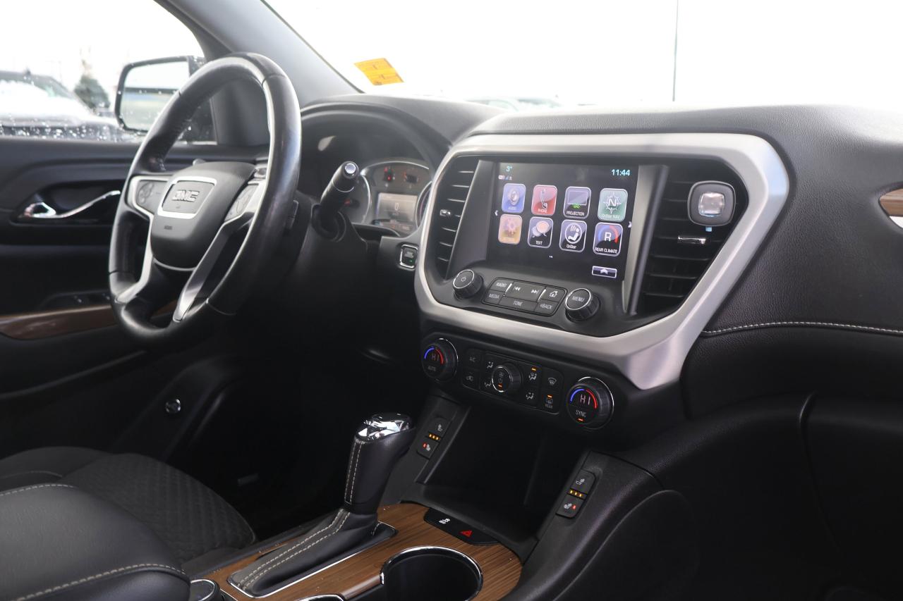 2019 GMC Acadia SLE | Heated Seats | Photo