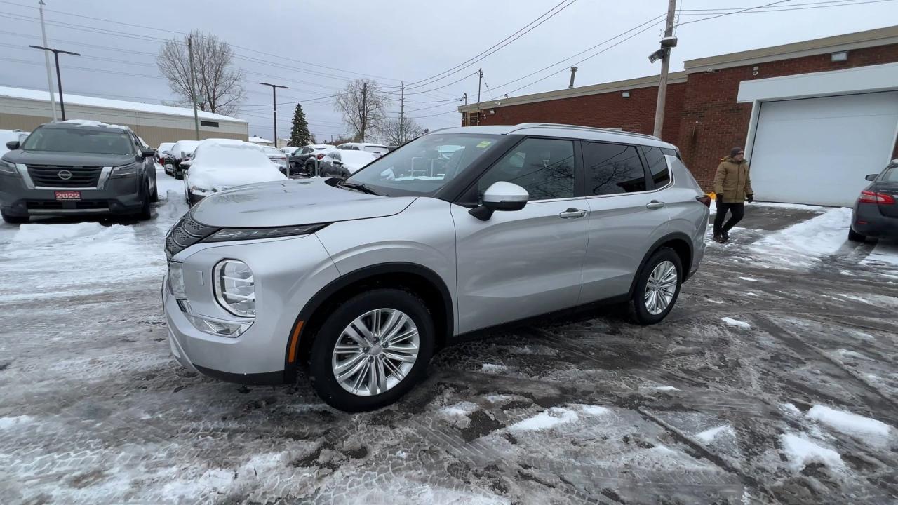 2022 Mitsubishi Outlander >>JUST SOLD Photo3
