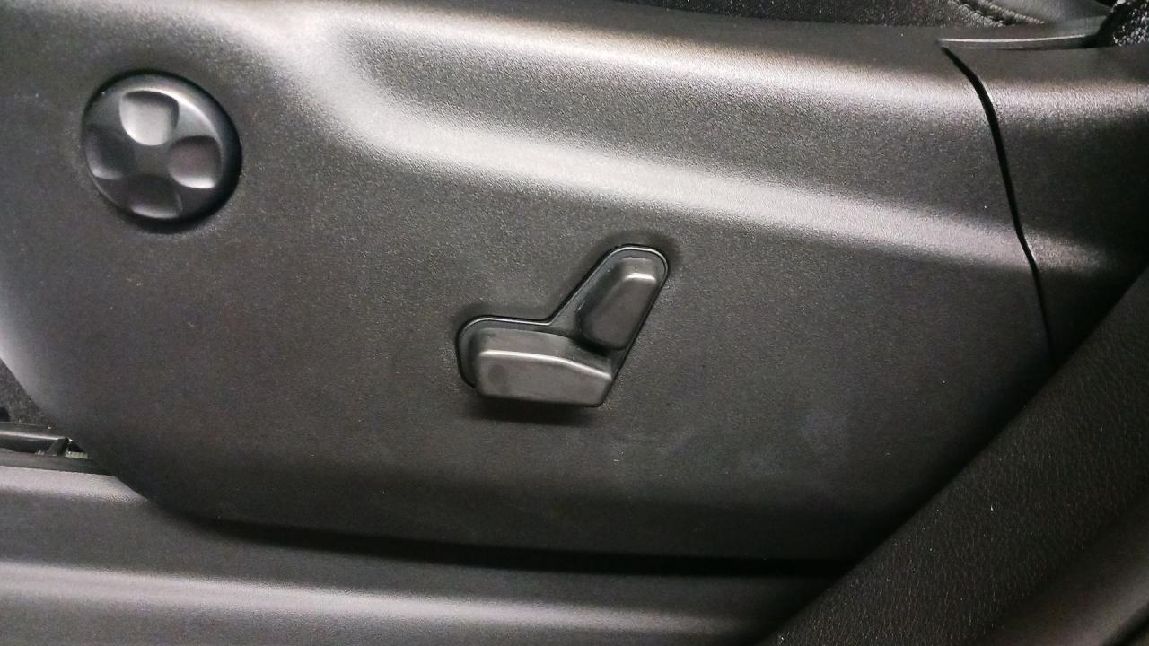 2025 Dodge Durango RMT START / HTD VENTILATED SEATS / BLACKTOP PKG Photo