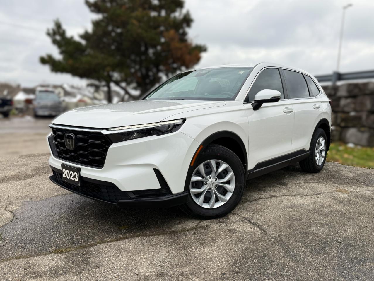 BACKUP CAMERA, BLUETOOTH, HEATED SEATS, BLIND SPOT, LANE KEEP, REMOTE START AND MORE !!!