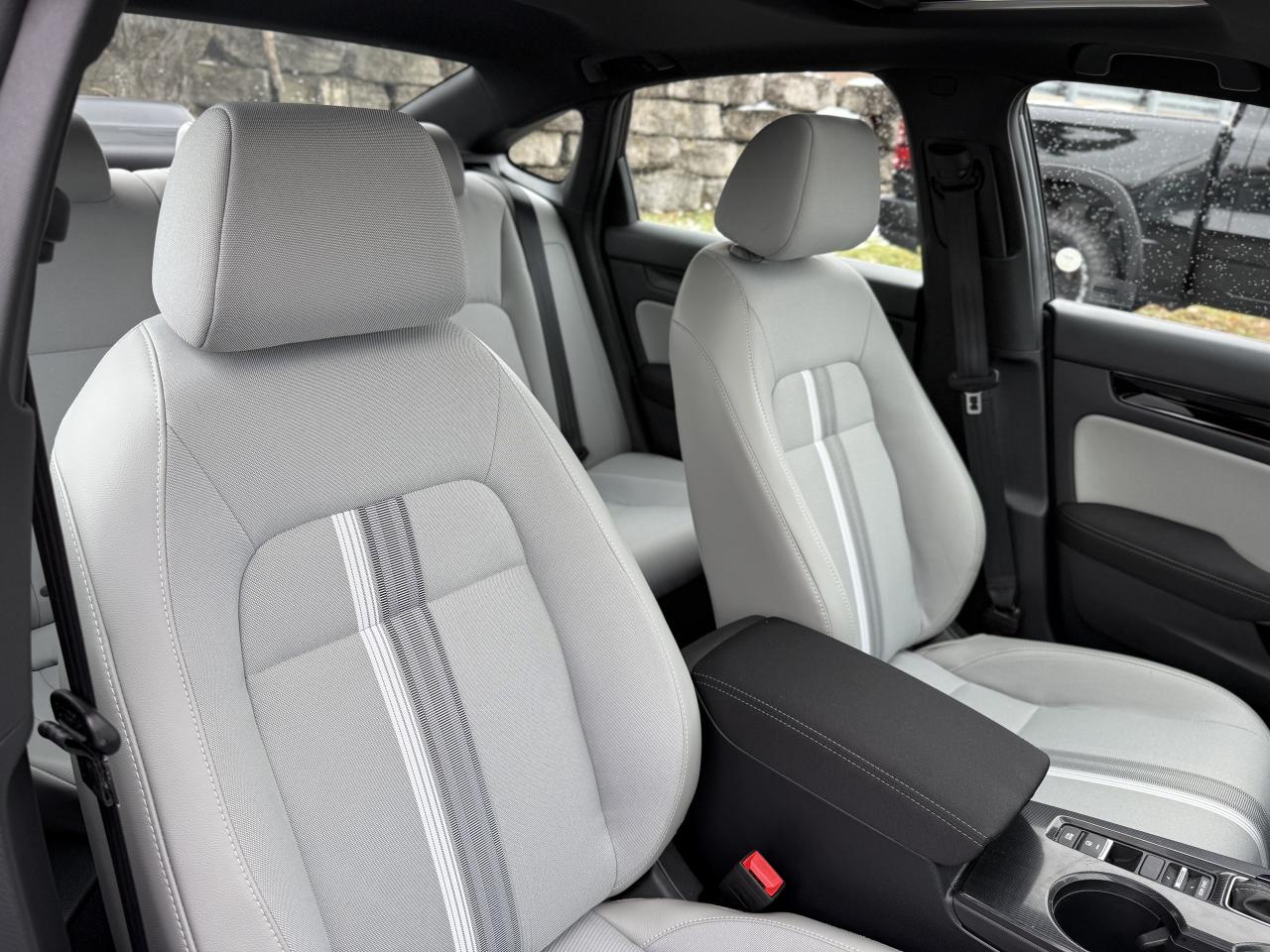 2025 Honda Civic Hybrid Sport eCVT | SUNROOF | BLUETOOTH | REMOTE START | Photo