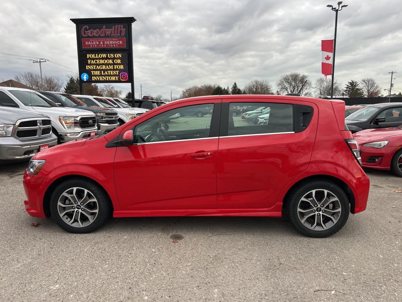 2018 Chevrolet Sonic LT, SUNROOF, REMOTE START, CLEAN CARFAX! - Photo #9