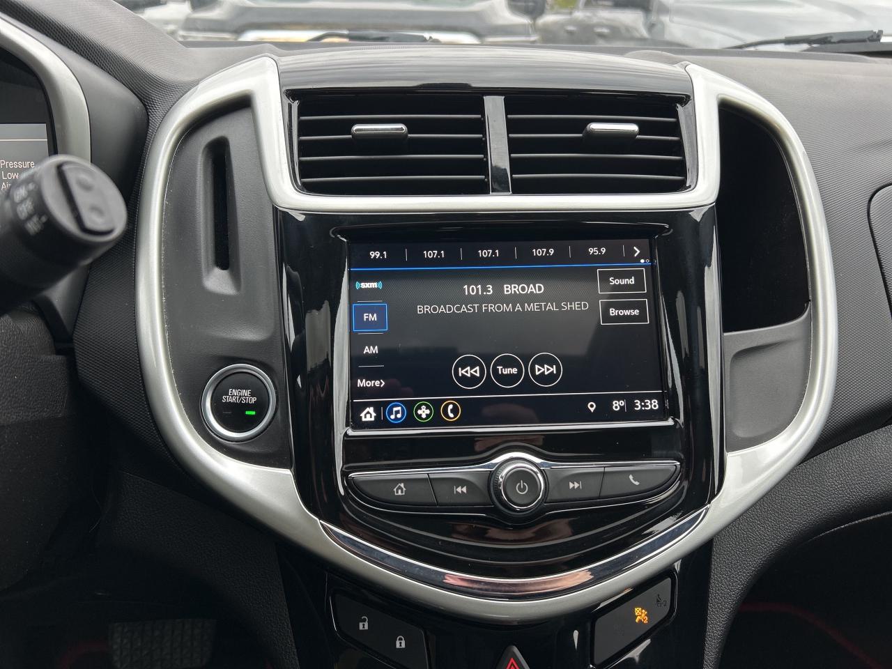 2018 Chevrolet Sonic LT, SUNROOF, REMOTE START, CLEAN CARFAX! - Photo #20