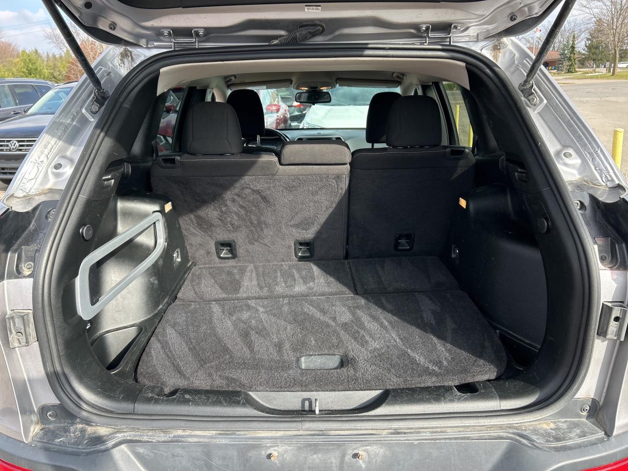 2018 Jeep Cherokee NORTH EDITION, CLEAN CARFAX, FRONT WHEEL DRIVE - Photo #10