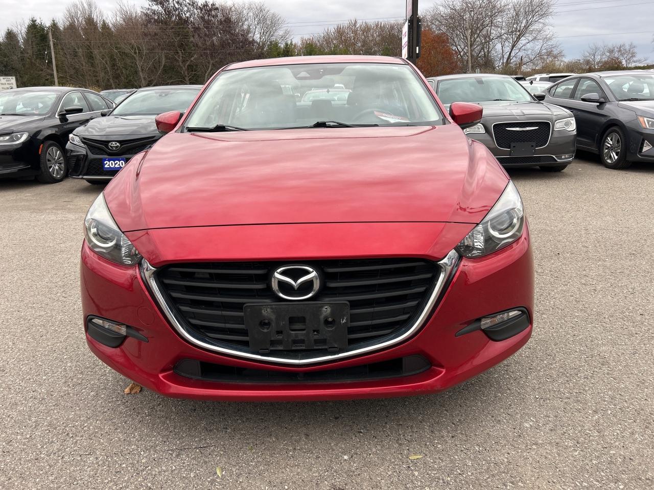 2018 Mazda MAZDA3 GS, SUNROOF, AUTO, HEATED CLOTH, CLEAN CARFAX! - Photo #3