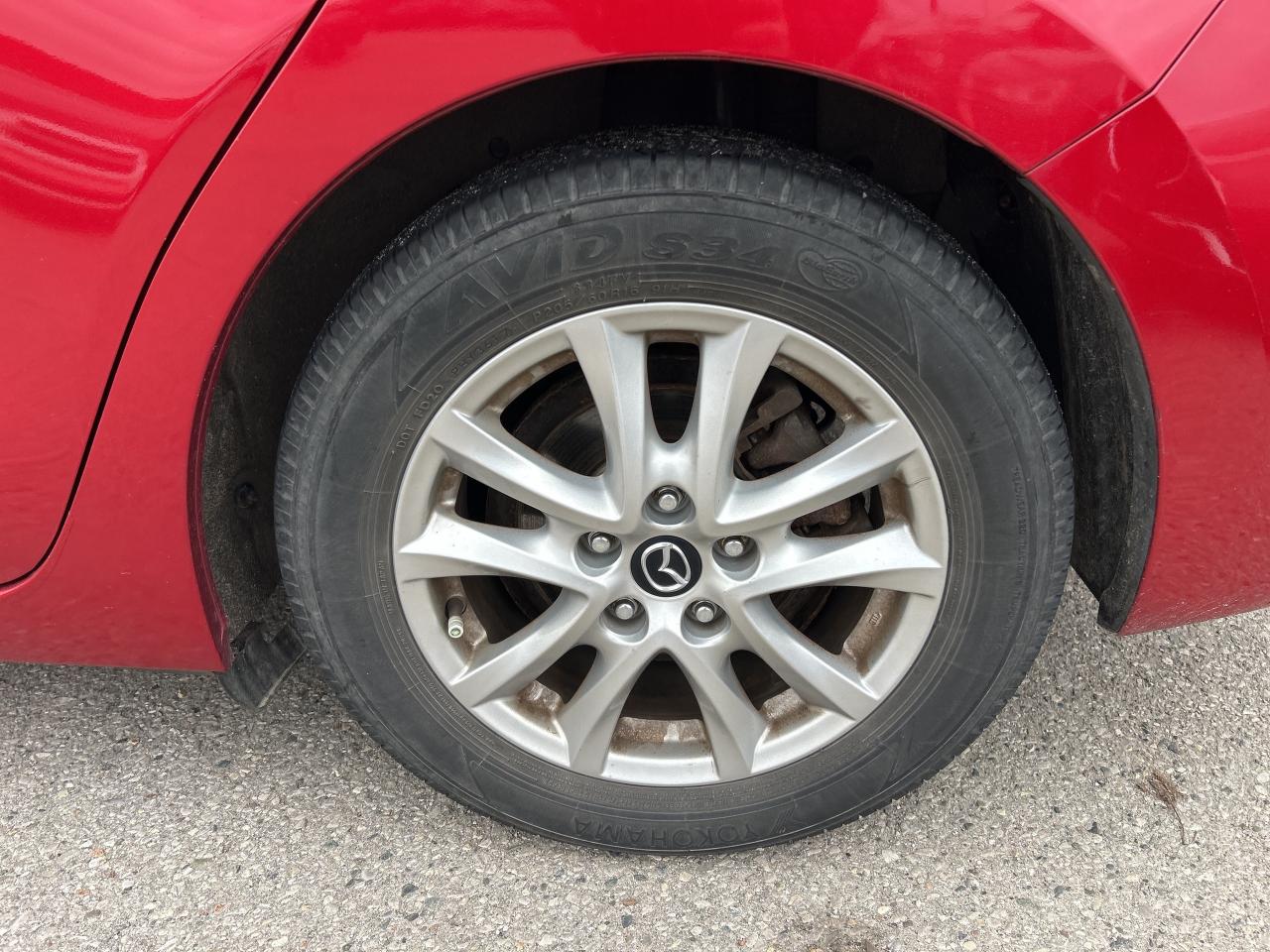 2018 Mazda MAZDA3 GS, SUNROOF, AUTO, HEATED CLOTH, CLEAN CARFAX! - Photo #10