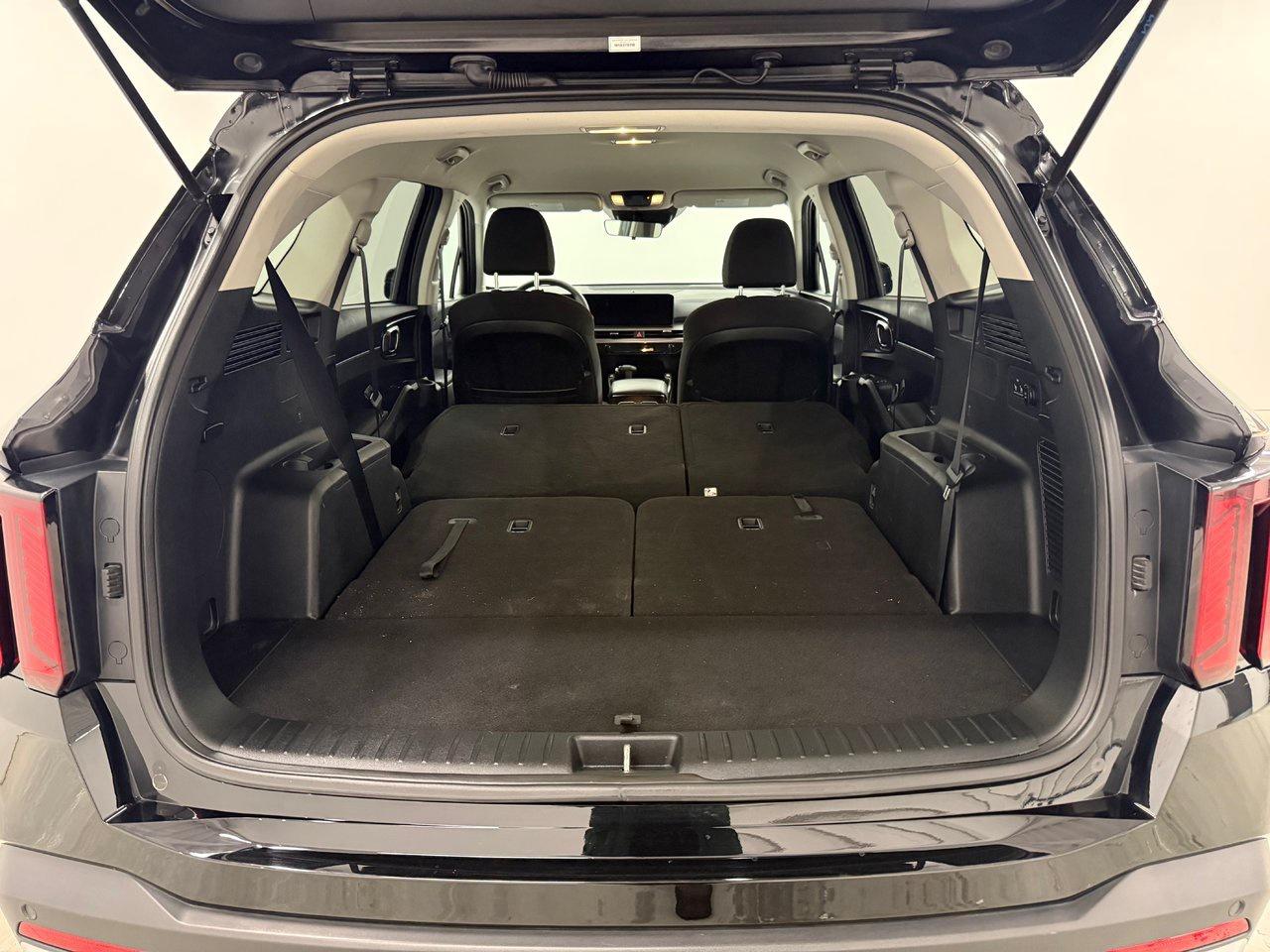 2025 Kia Sorento LX Photo