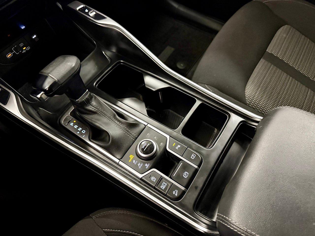 2025 Kia Sorento LX Photo