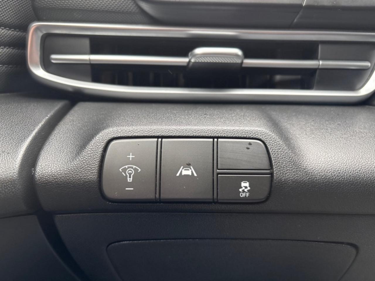 2023 Hyundai Elantra Preferred  -  Heated Seats Photo