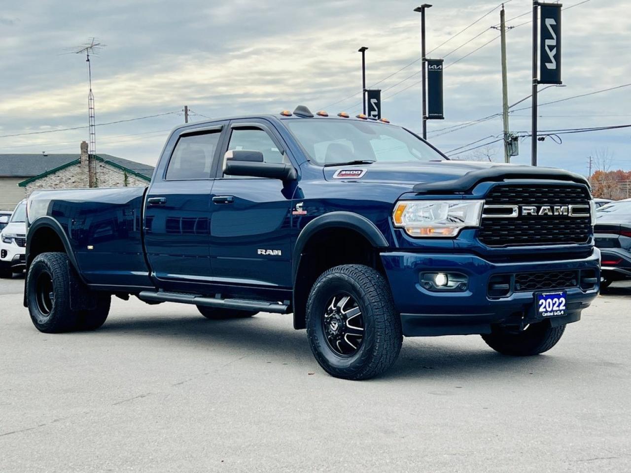 2022 RAM 3500 Big Horn Photo