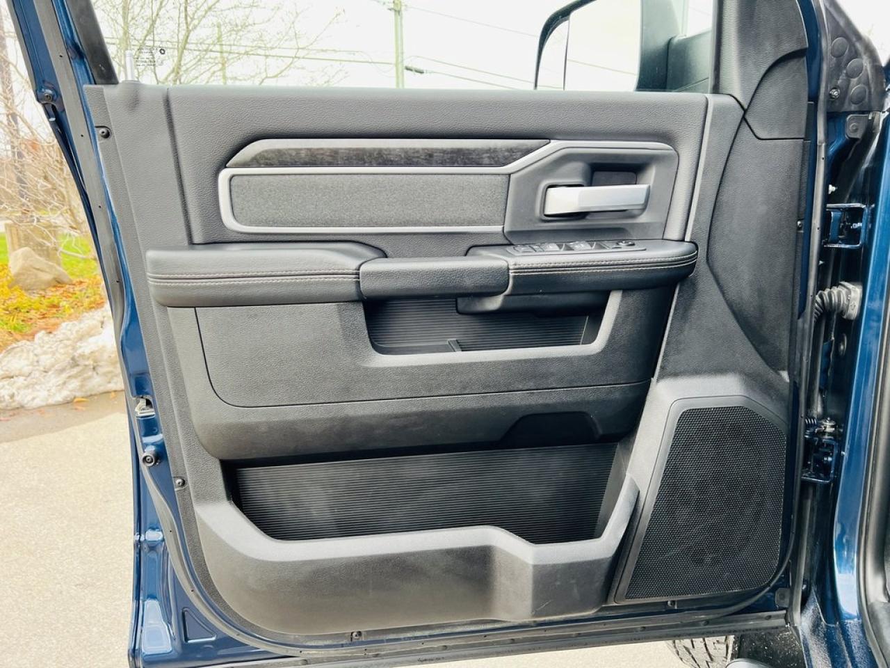 2022 RAM 3500 Big Horn Photo