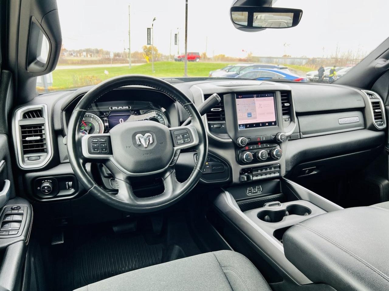 2022 RAM 3500 Big Horn Photo