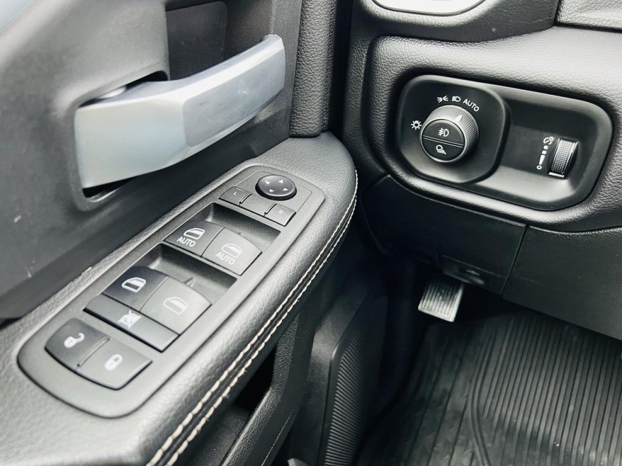 2022 RAM 3500 Big Horn Photo