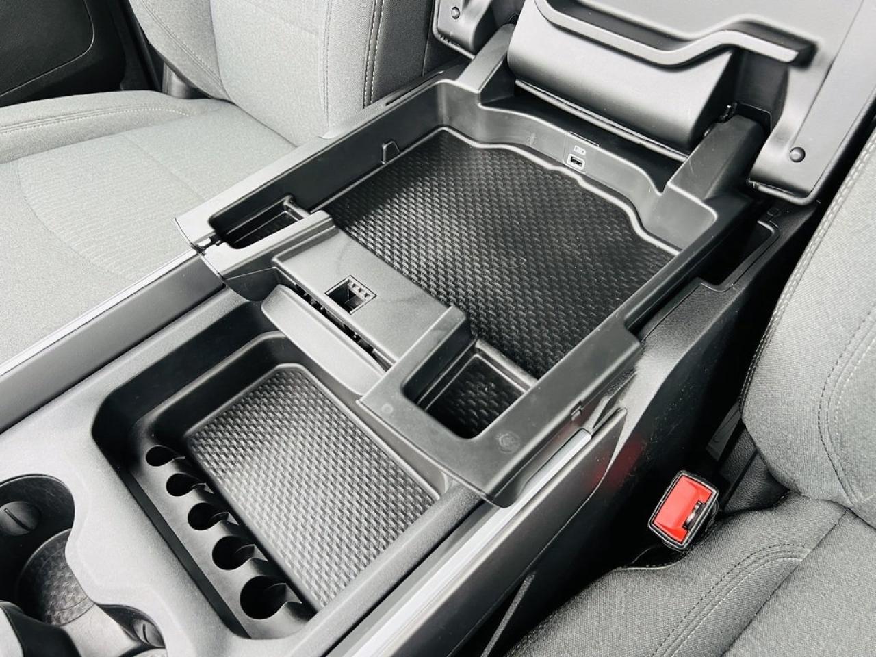 2022 RAM 3500 Big Horn Photo