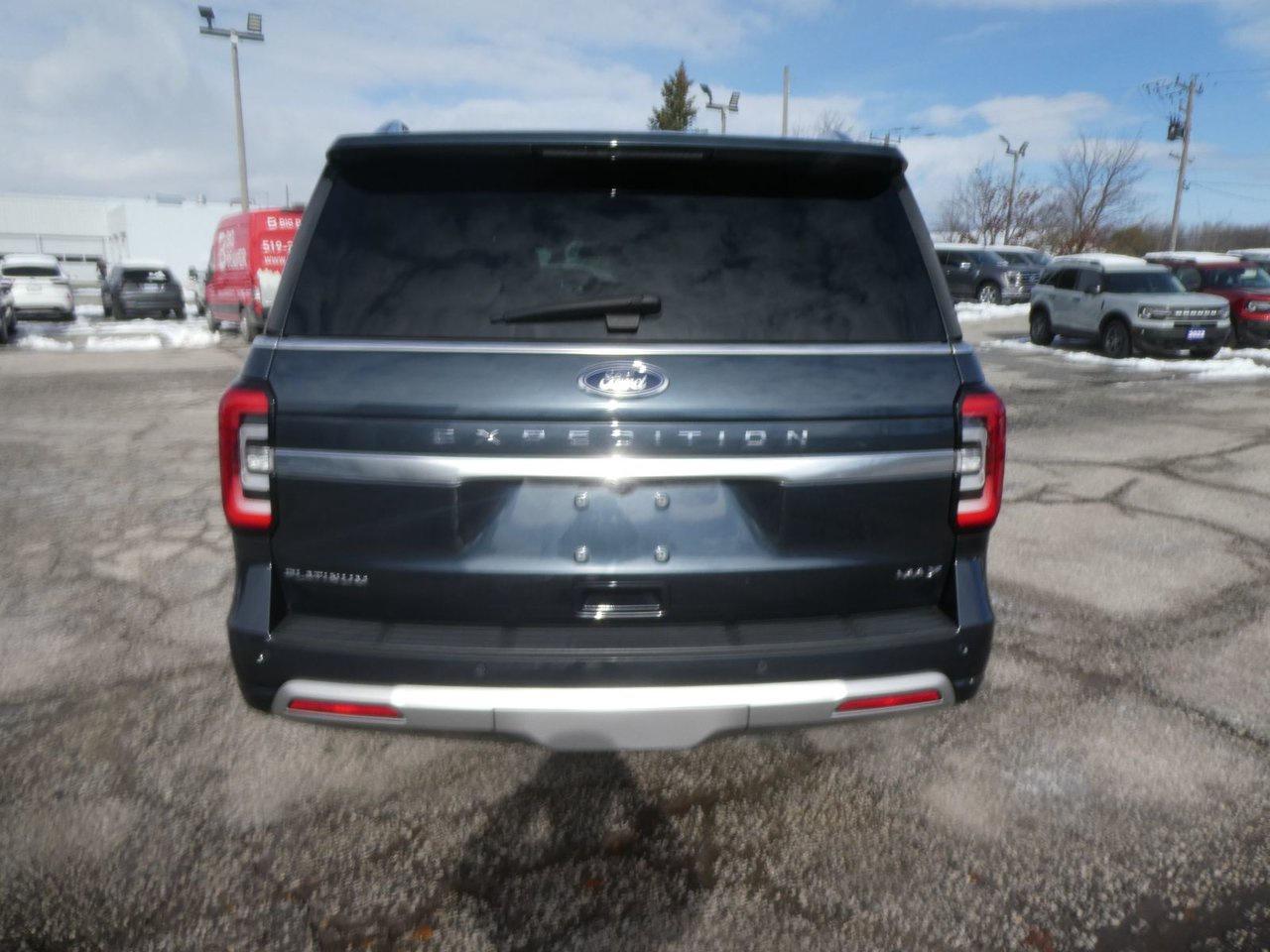 2022 Ford Expedition Max PLATINUM PLATINUM Photo3