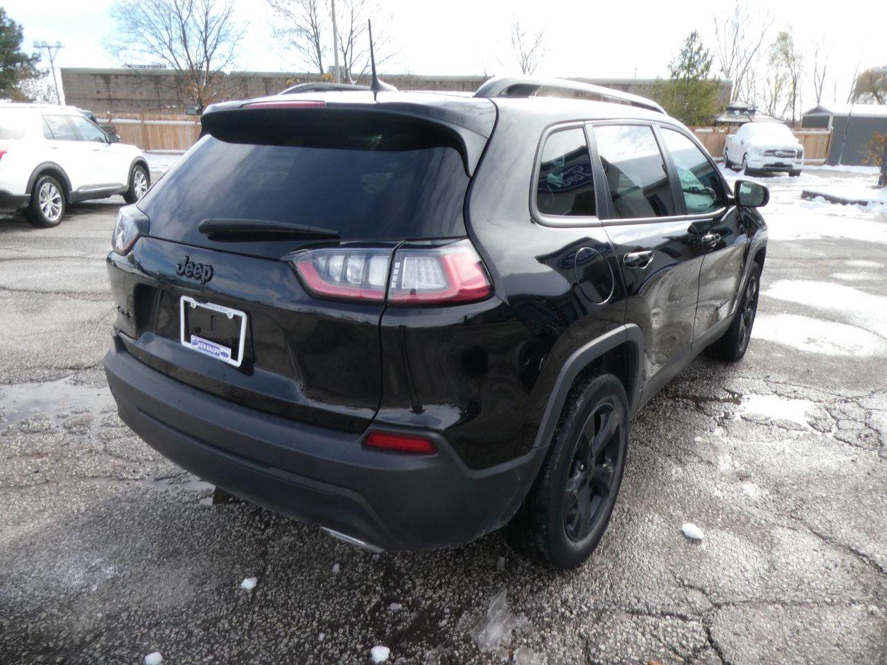 2022 Jeep Cherokee Latitude LUX Altitude Photo4