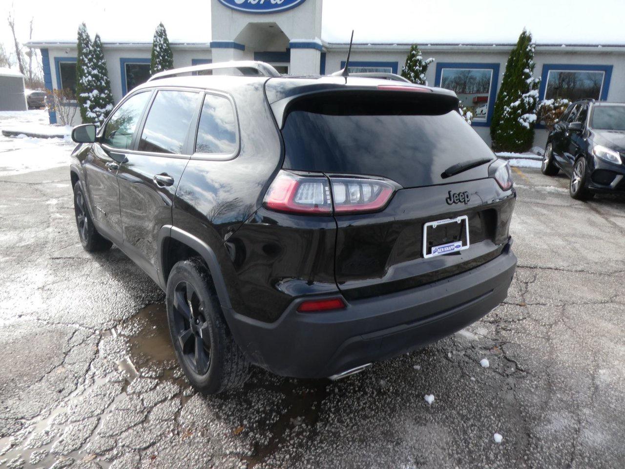 2022 Jeep Cherokee Latitude LUX Altitude Photo