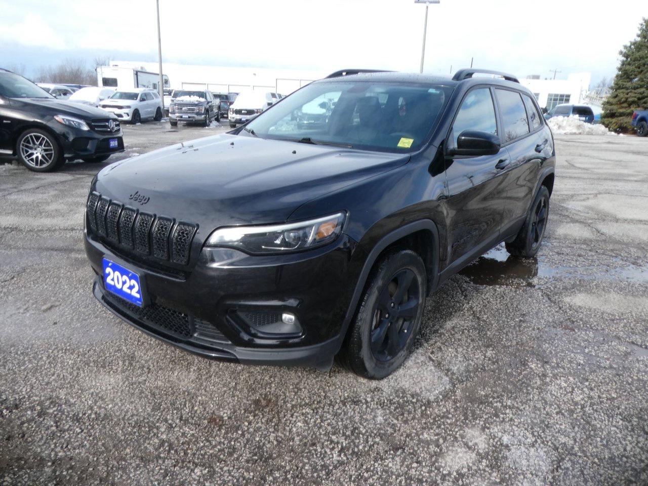 Used 2022 Jeep Cherokee Latitude LUX Altitude for sale in Essex, ON