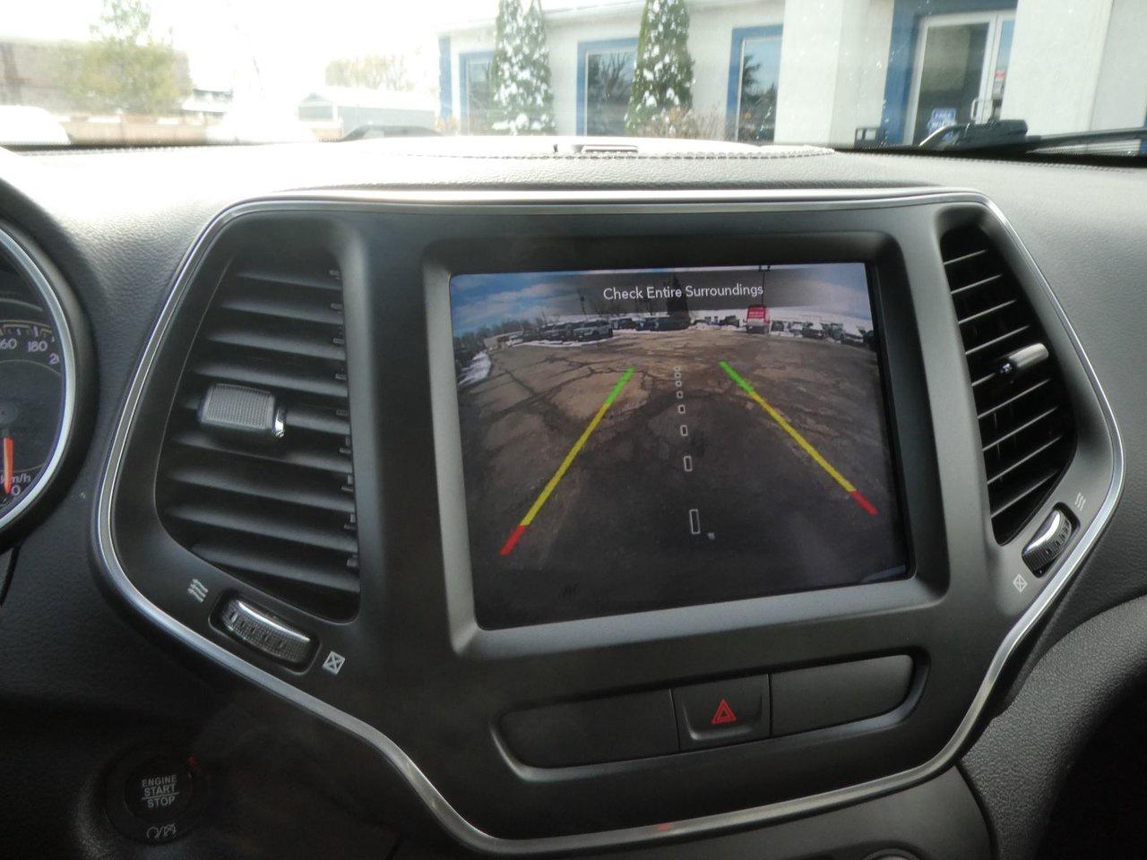 2022 Jeep Cherokee Latitude LUX Altitude Photo