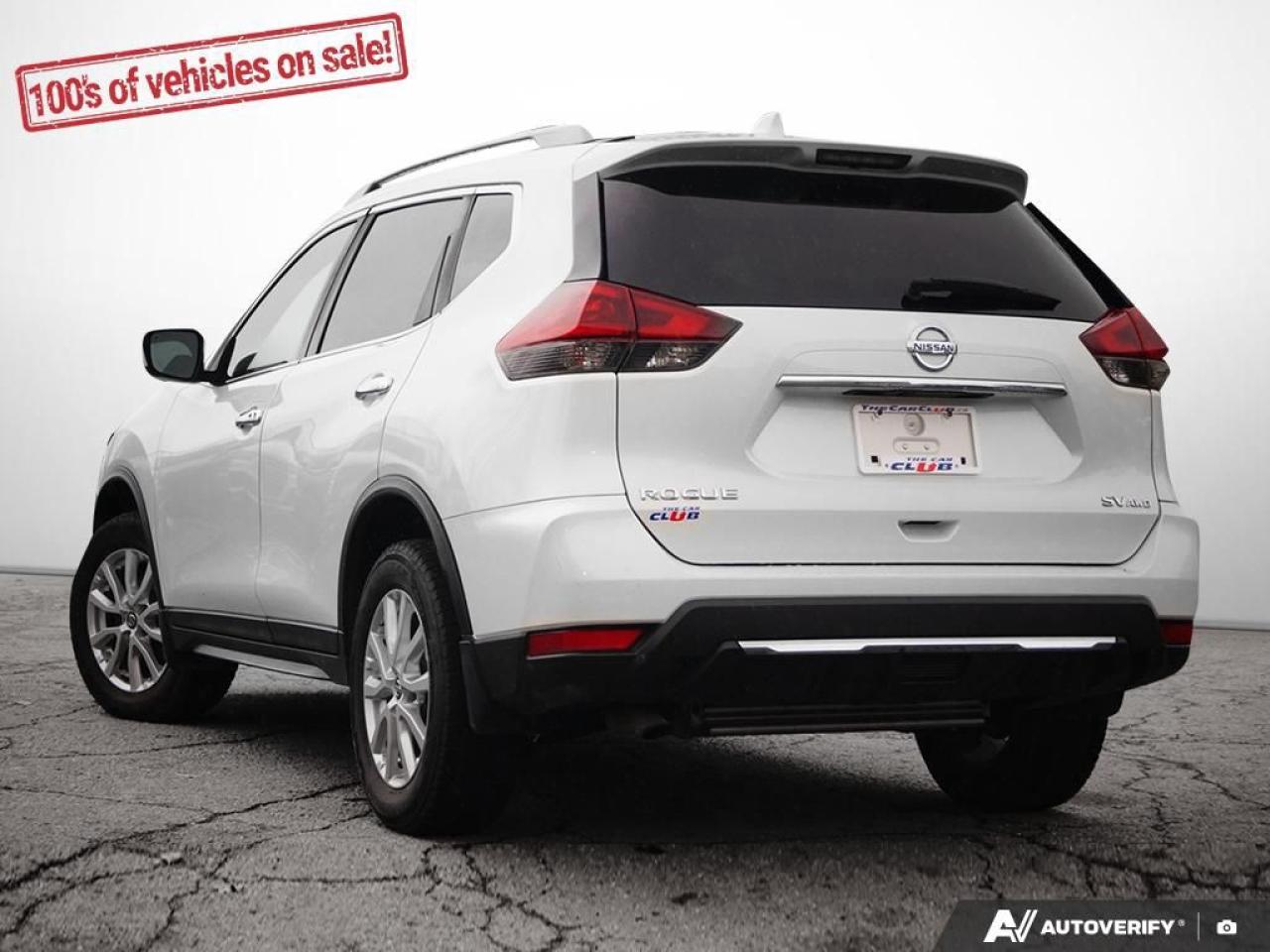 2018 Nissan Rogue SV Photo3