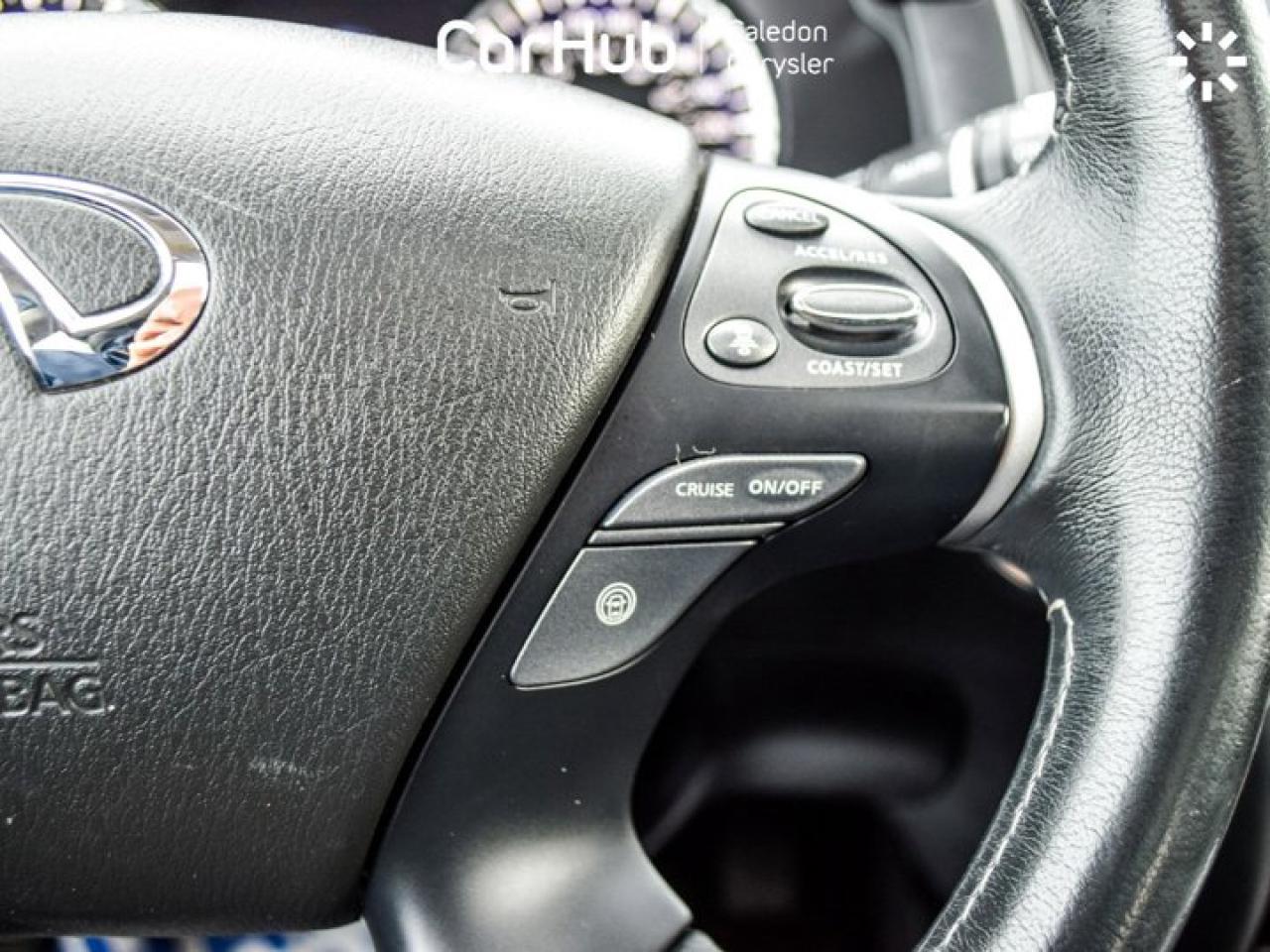 2019 Infiniti QX60 PURE AWD 7 Seater Pano Sunroof Heated and Ventilated front Seats Photo