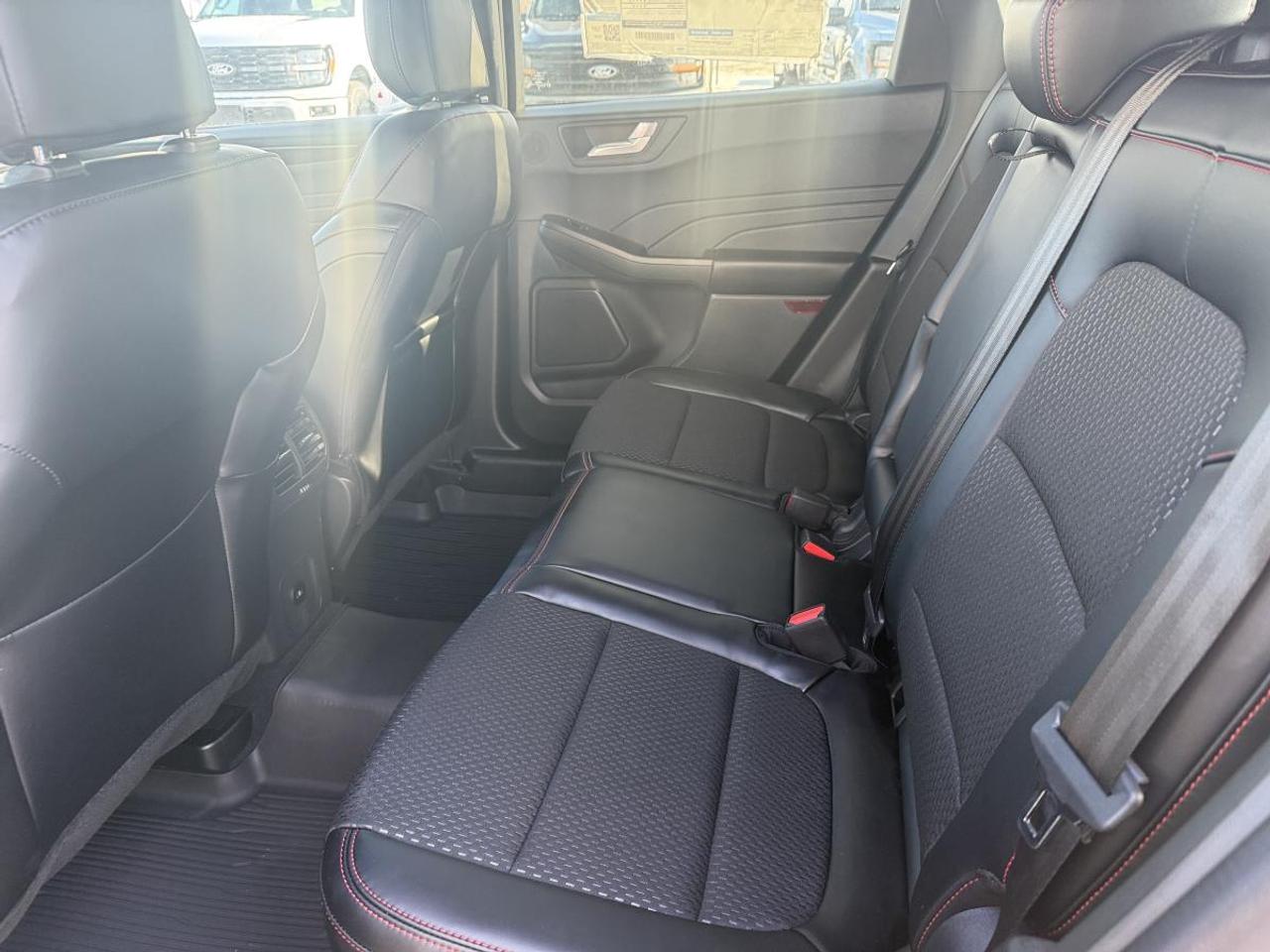 2025 Ford Escape ST-Line Select Photo