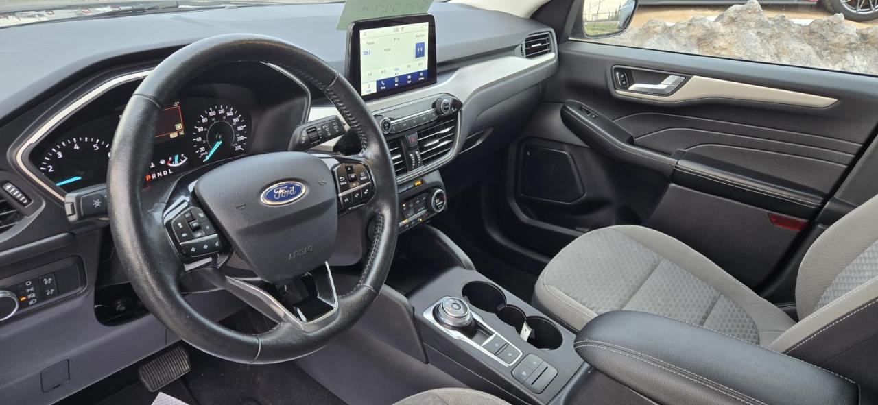 2021 Ford Edge Titanium Photo