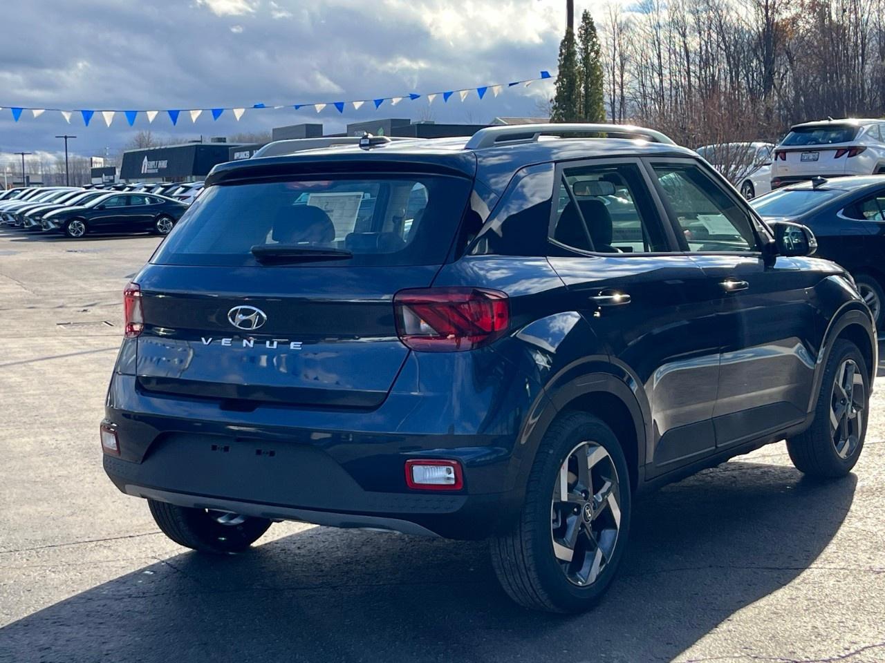 2026 Hyundai Venue Ultimate IVT w/Denim Interior Photo