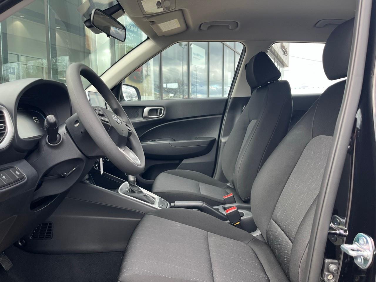 2026 Hyundai Venue Essential IVT Photo