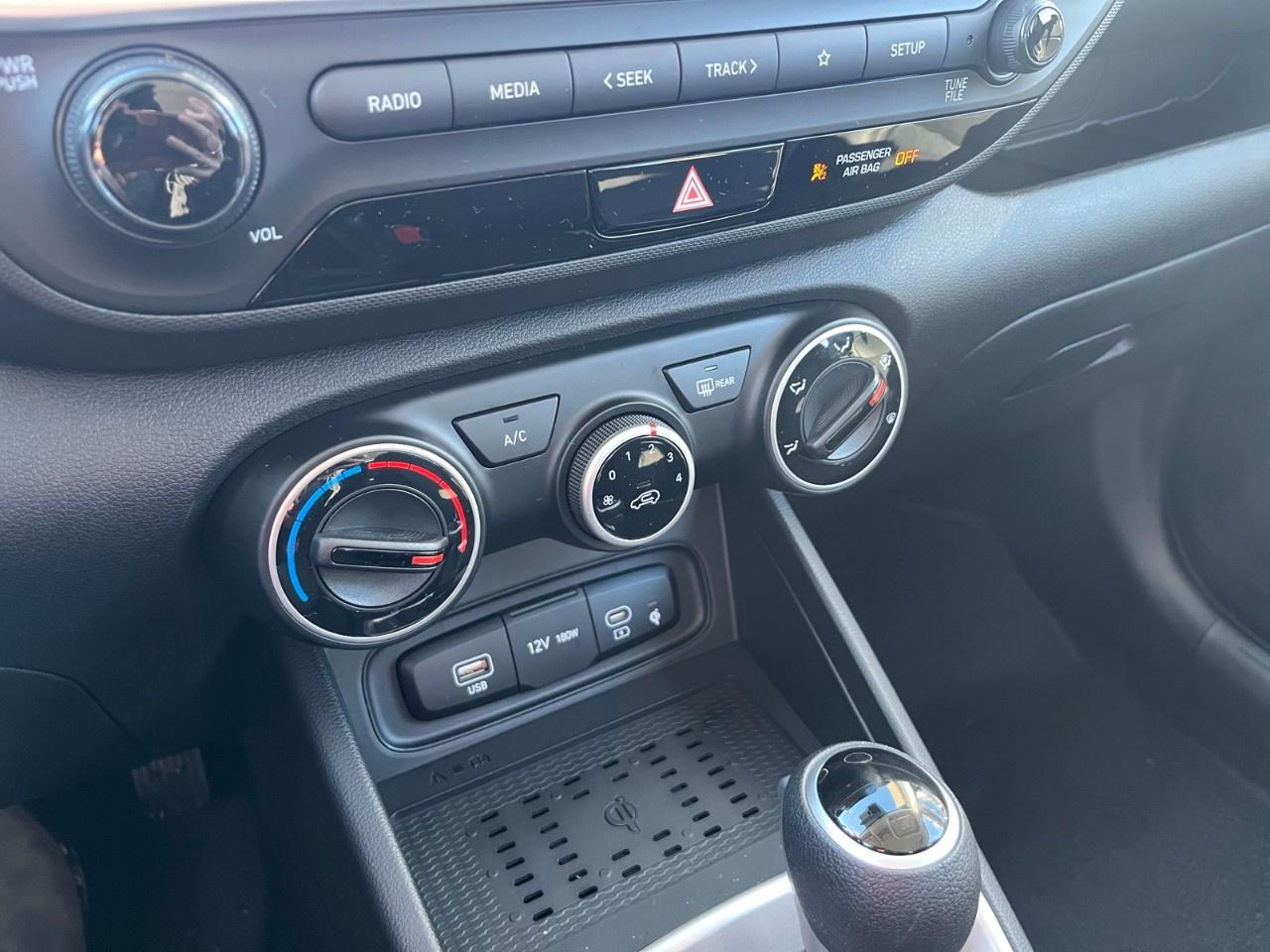 2026 Hyundai Venue Essential IVT Photo