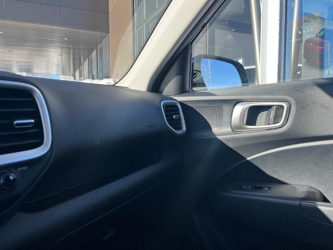 2026 Hyundai Venue Essential IVT Photo