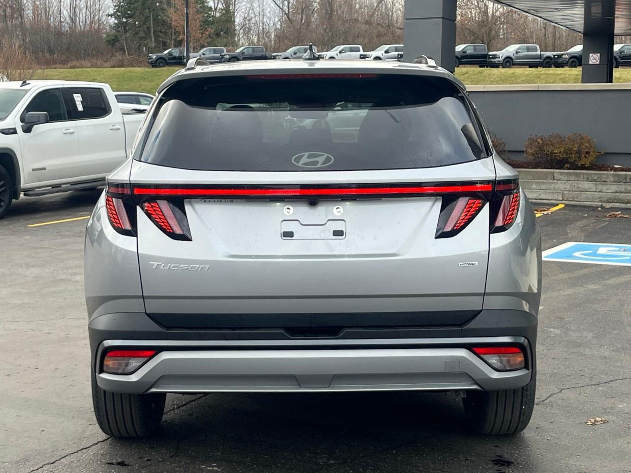 2026 Hyundai Tucson Preferred AWD w/Trend Pkg [TUCWDK2EPRTR] Photo