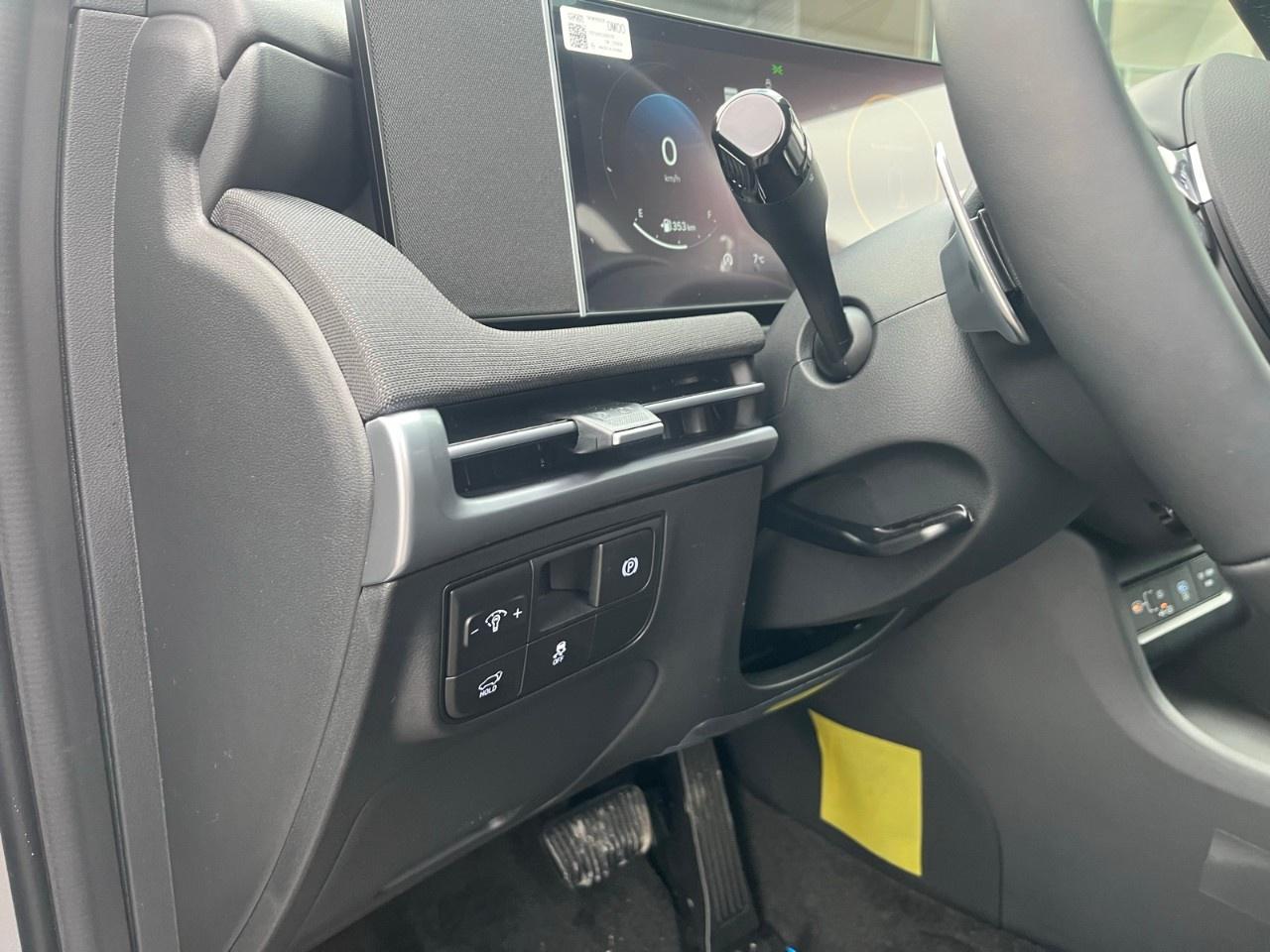 2026 Hyundai Tucson Preferred AWD w/Trend Pkg [TUCWDK2EPRTR] Photo