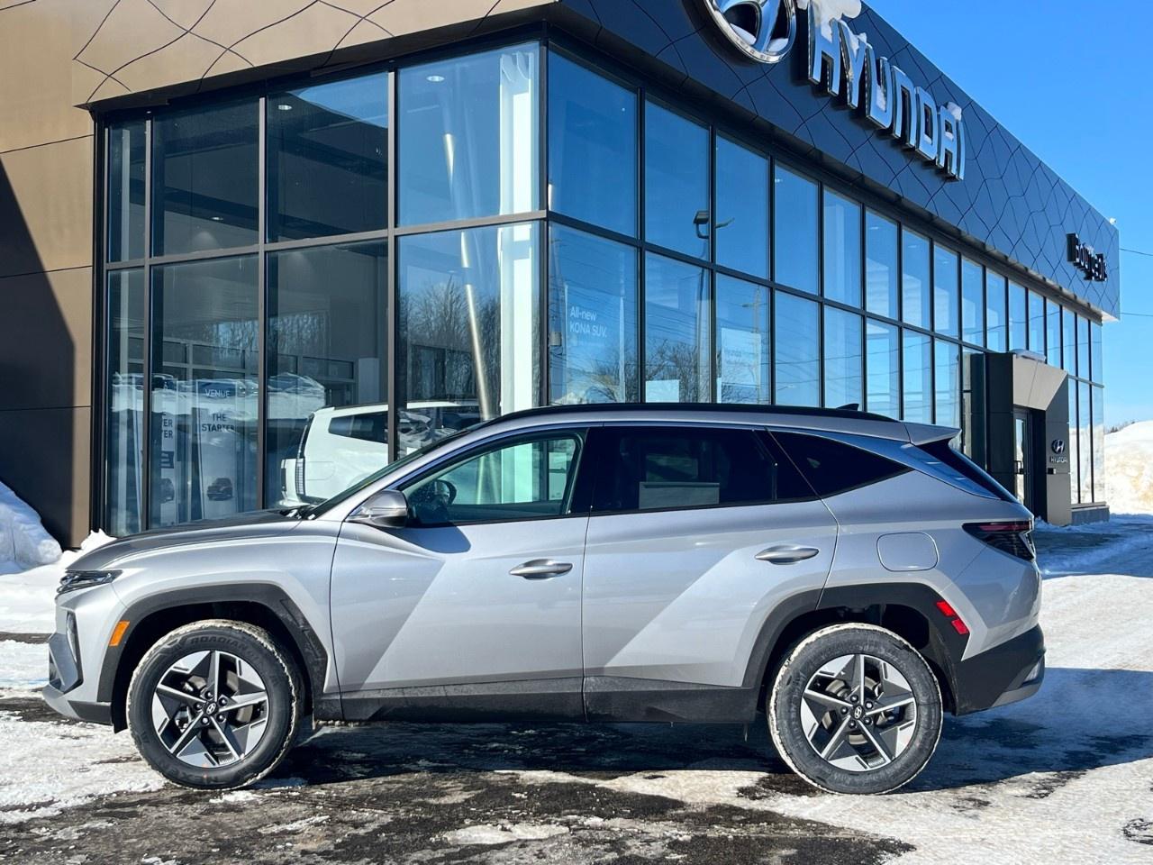 2026 Hyundai Tucson Preferred AWD w/Trend Pkg [TUCWDK2EPRTR] Photo2