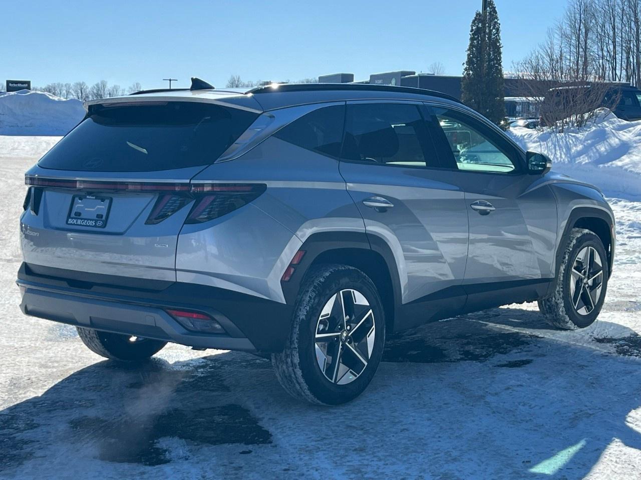 2026 Hyundai Tucson Preferred AWD w/Trend Pkg [TUCWDK2EPRTR] Photo