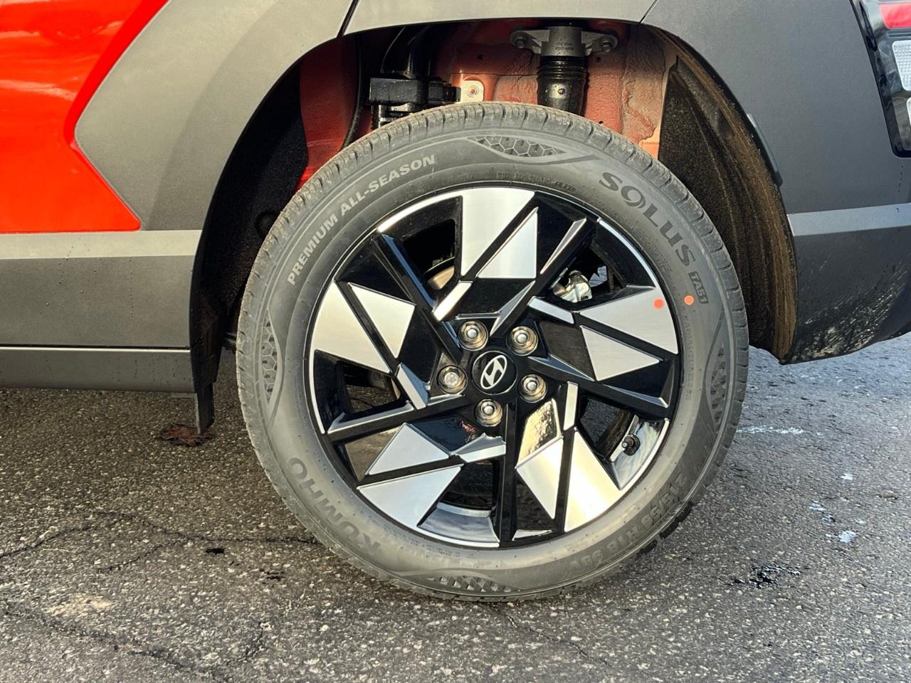 2026 Hyundai KONA 2.0L Preferred AWD Photo3