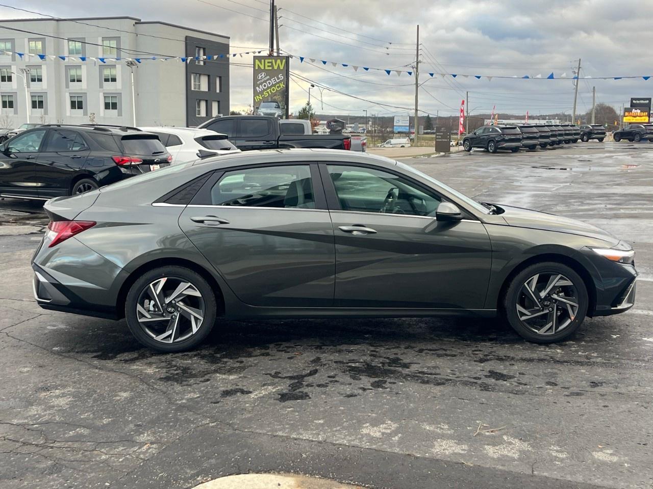 2026 Hyundai Elantra Hybrid Luxury Sedan w/Two-Tone Interior Photo