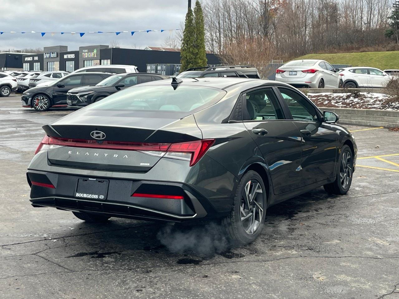 2026 Hyundai Elantra Hybrid Luxury Sedan w/Two-Tone Interior Photo