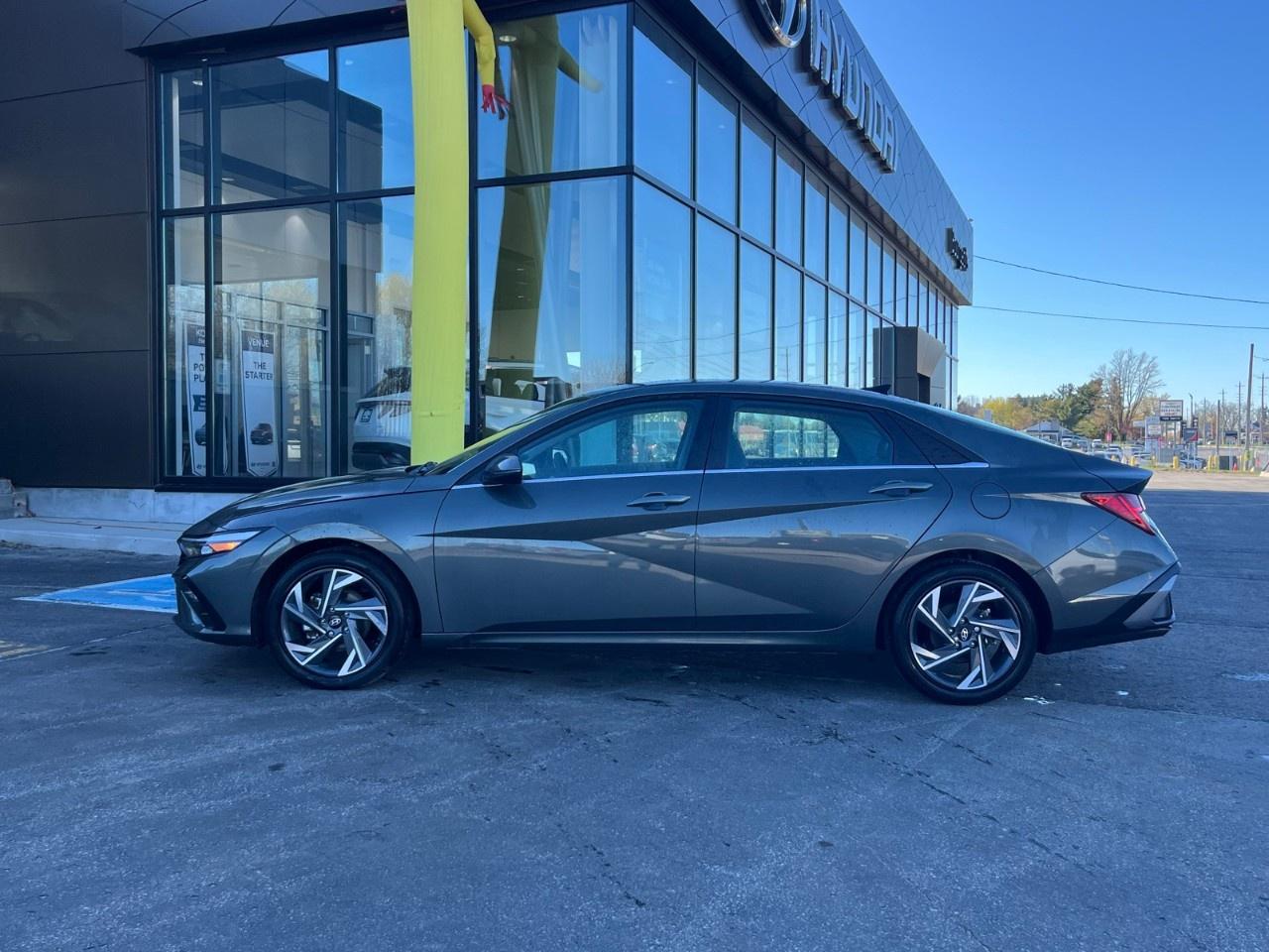 2026 Hyundai Elantra Hybrid Luxury Sedan w/Two-Tone Interior Photo2