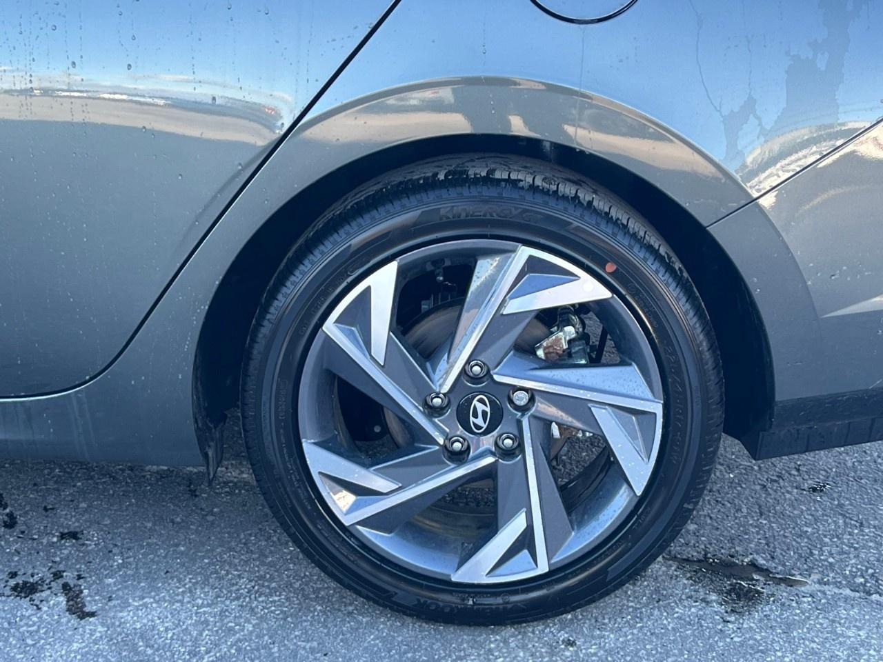 2026 Hyundai Elantra Hybrid Luxury Sedan w/Two-Tone Interior Photo3