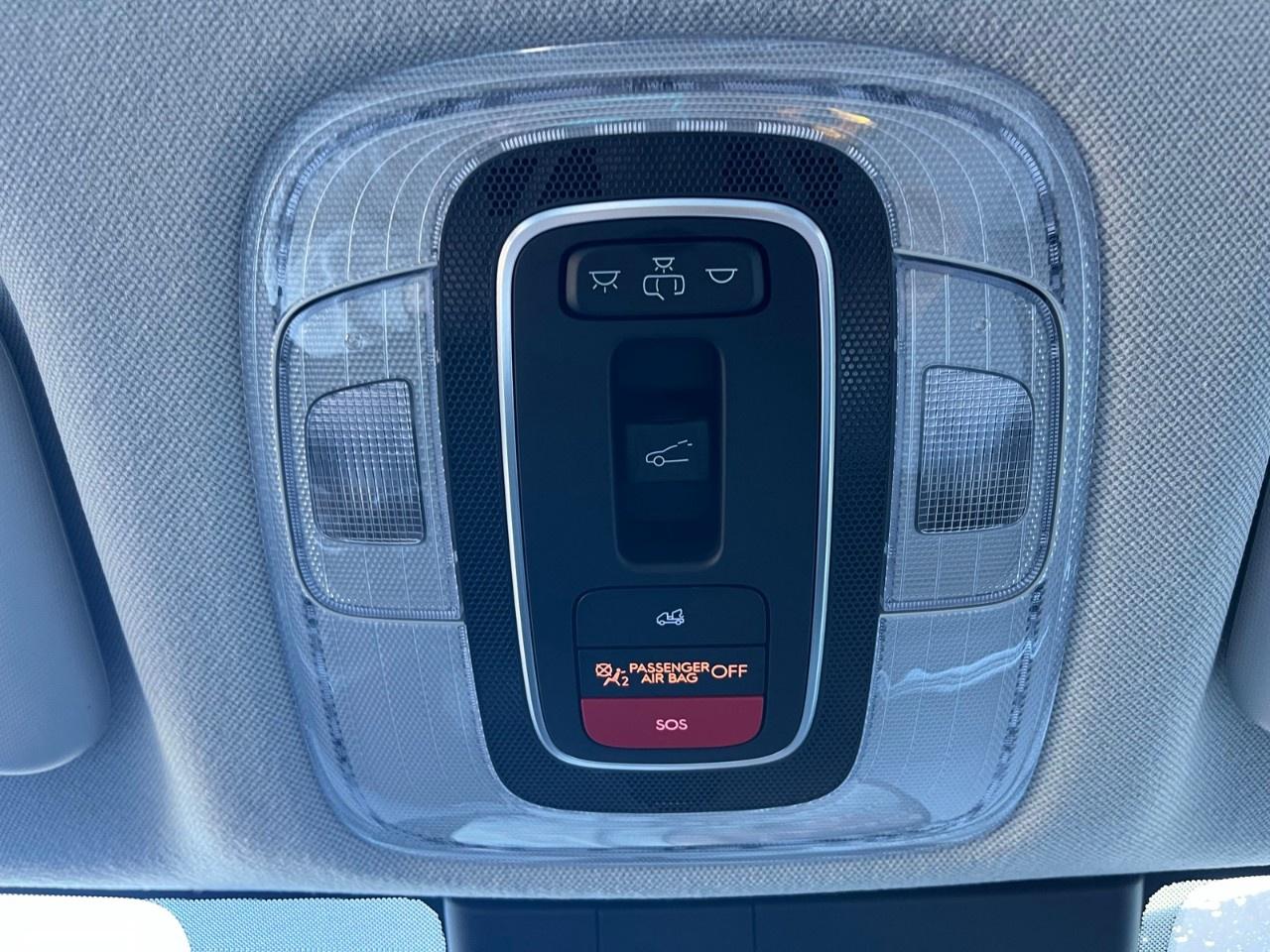 2026 Hyundai Elantra Hybrid Luxury Sedan w/Two-Tone Interior Photo